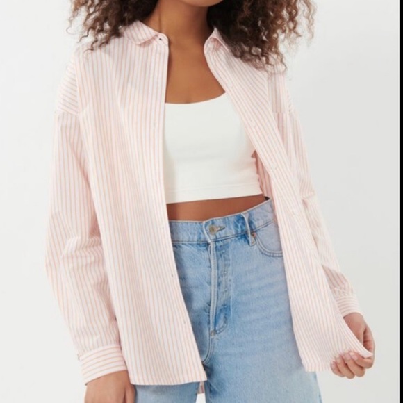 Garage Button Up - Picture 1 of 1